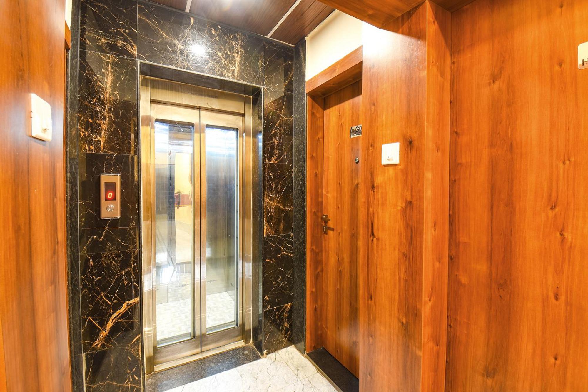 Fabhotel Prime Kharadi Residency - Nr Lohgaon Púna Exteriér fotografie