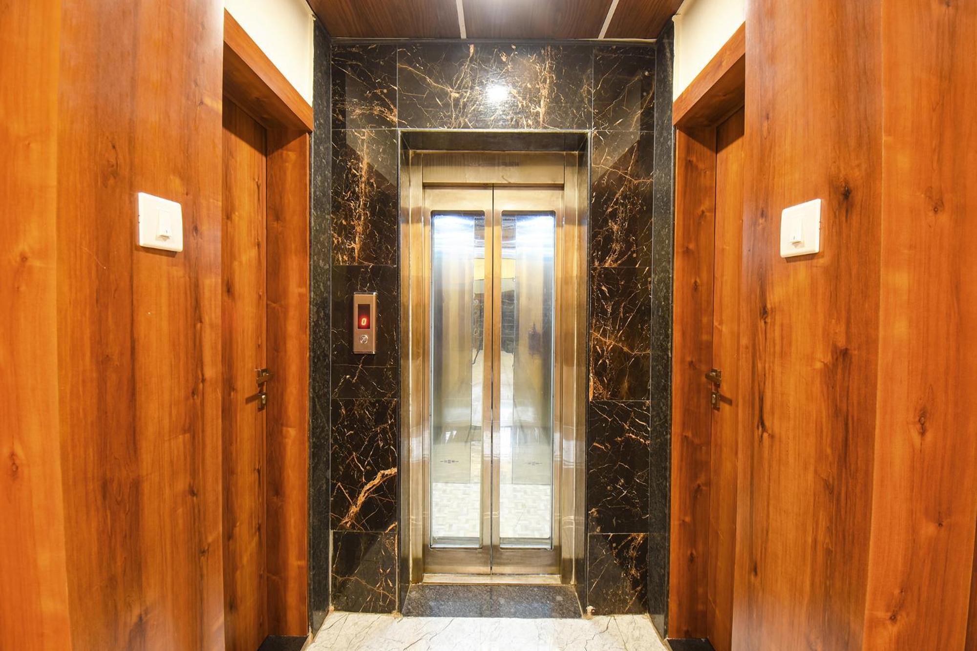 Fabhotel Prime Kharadi Residency - Nr Lohgaon Púna Exteriér fotografie